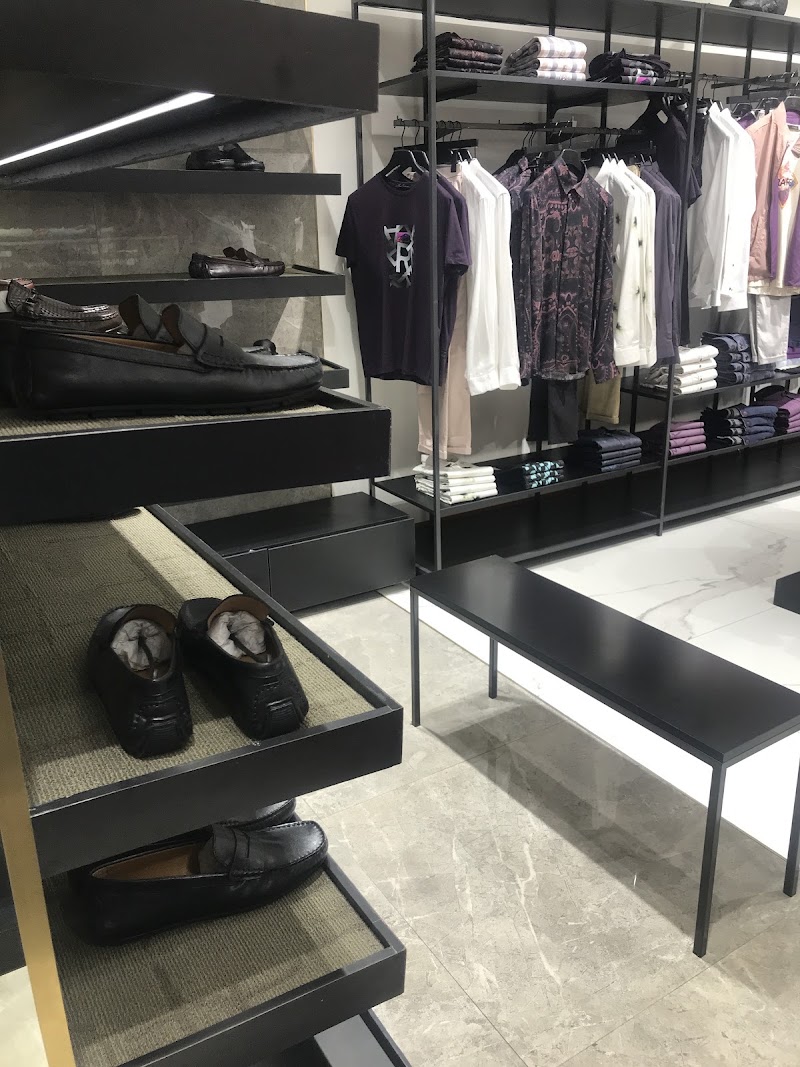 Rare Rabbit, Ambience Island - Rare Rabbit, Ambience Island No F120, 1st Floor, Ambience Mall, NH 8, Ambience Island, DLF Phase 3, Sector 24, Gurugram, Haryana 122002, India