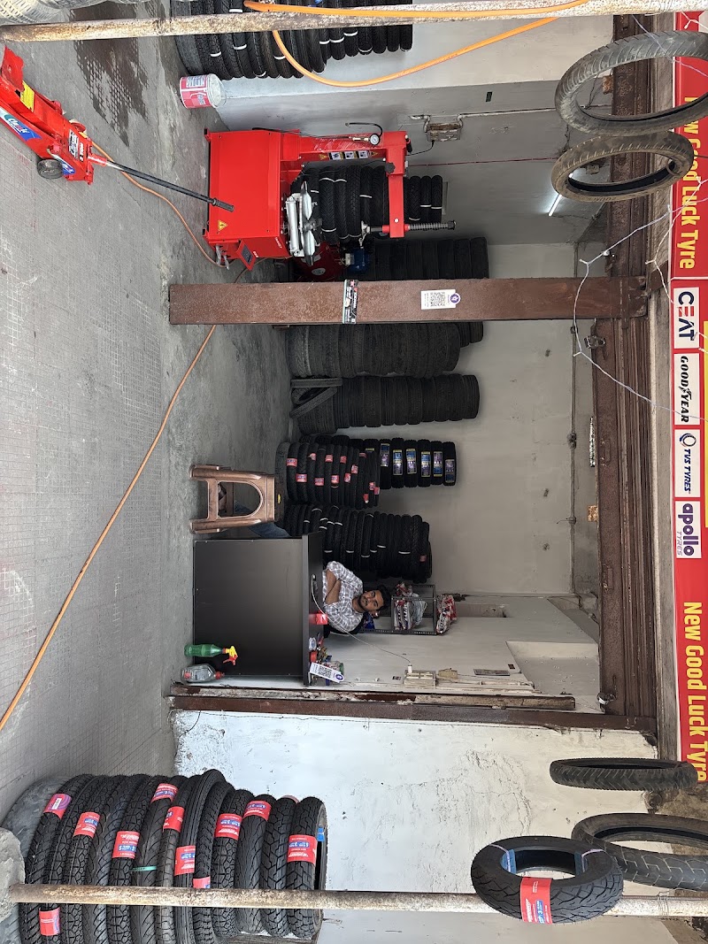 New good luck tyre - New good luck tyre, Savirti Nagar, Raigarh, Chhattisgarh 496001, India