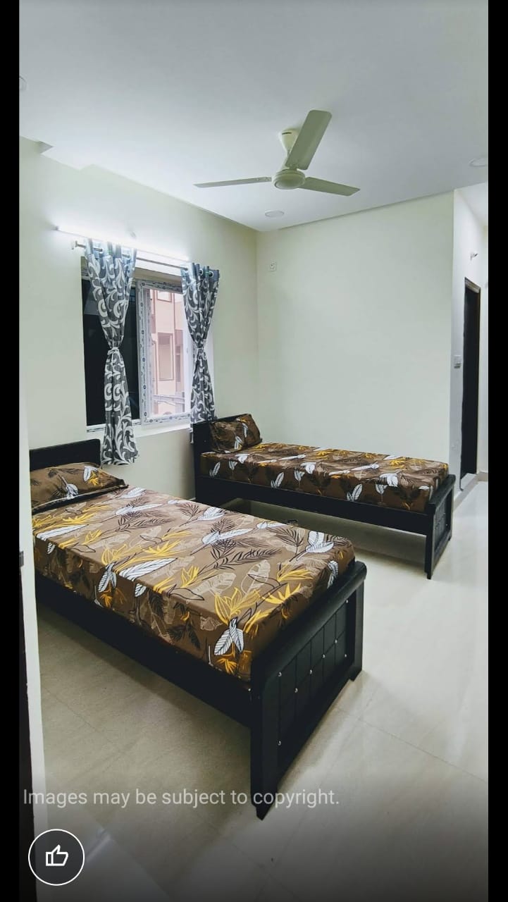 Beehive Accomodations and Co-living - Beehive Accomodations and Co-living Plot no:210,road no 11, road, opposite to bluedart office, VIP Hills, Jaihind Enclave, Madhapur, Hyderabad, Telangana 500081, India