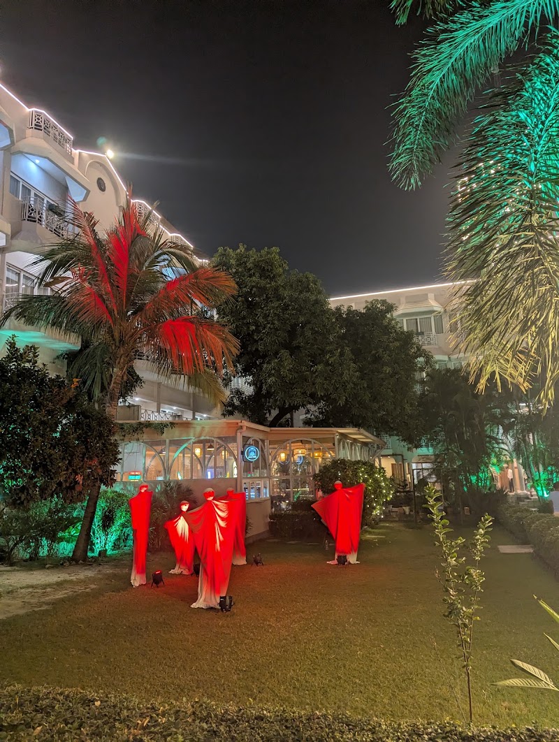 Canton Royale Restaurant - Canton Royale Restaurant S.20 / 51, Hotel Surya A-5, The Mall Rd, Cantt, Varanasi, Uttar Pradesh 221002, India