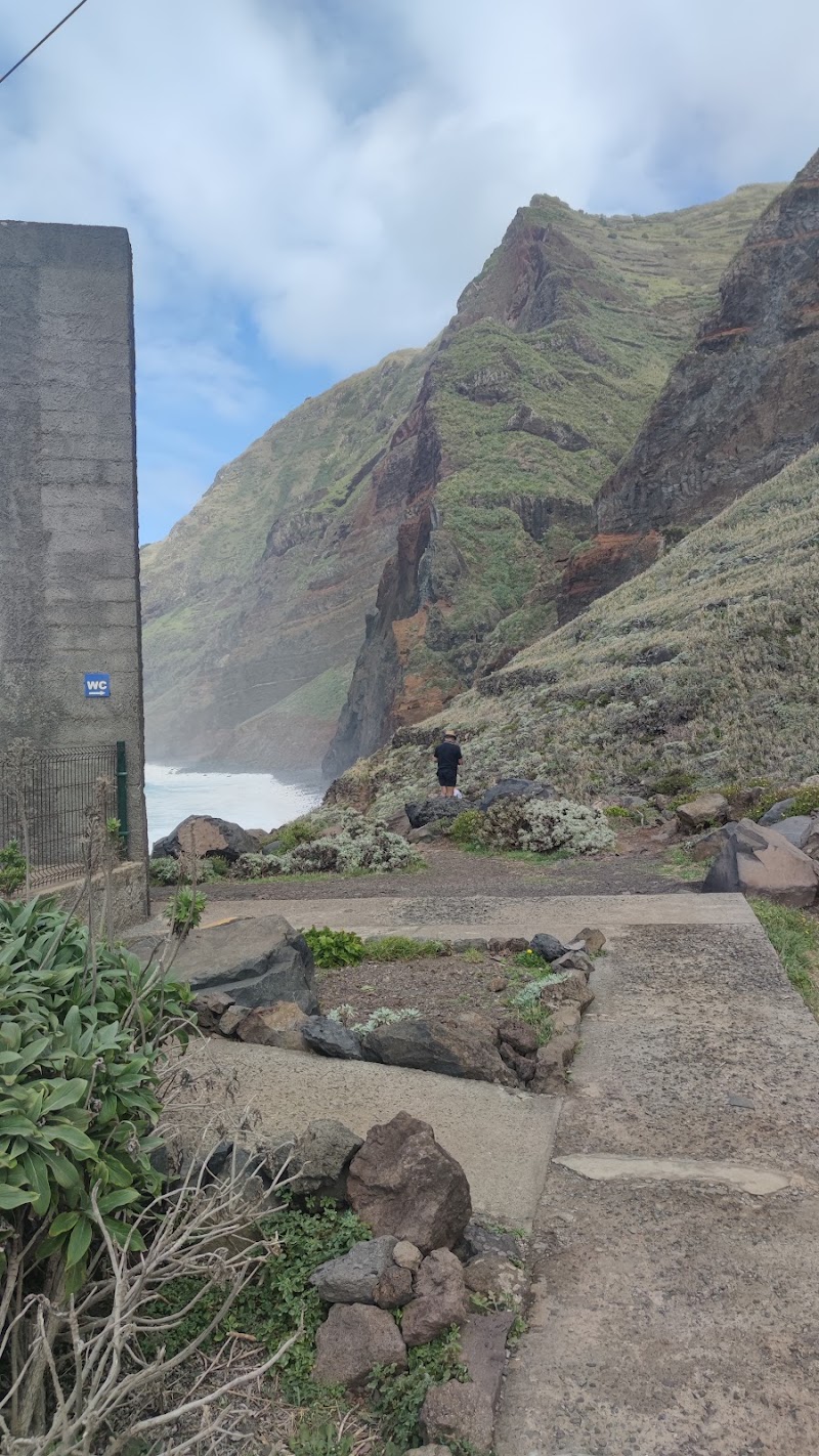 Teleférico das Achadas da Cruz - Teleférico das Achadas da Cruz, Vereda da Achada do Calhau, Caminho do Teleferico, 9270-015 Porto Moniz, Portugal