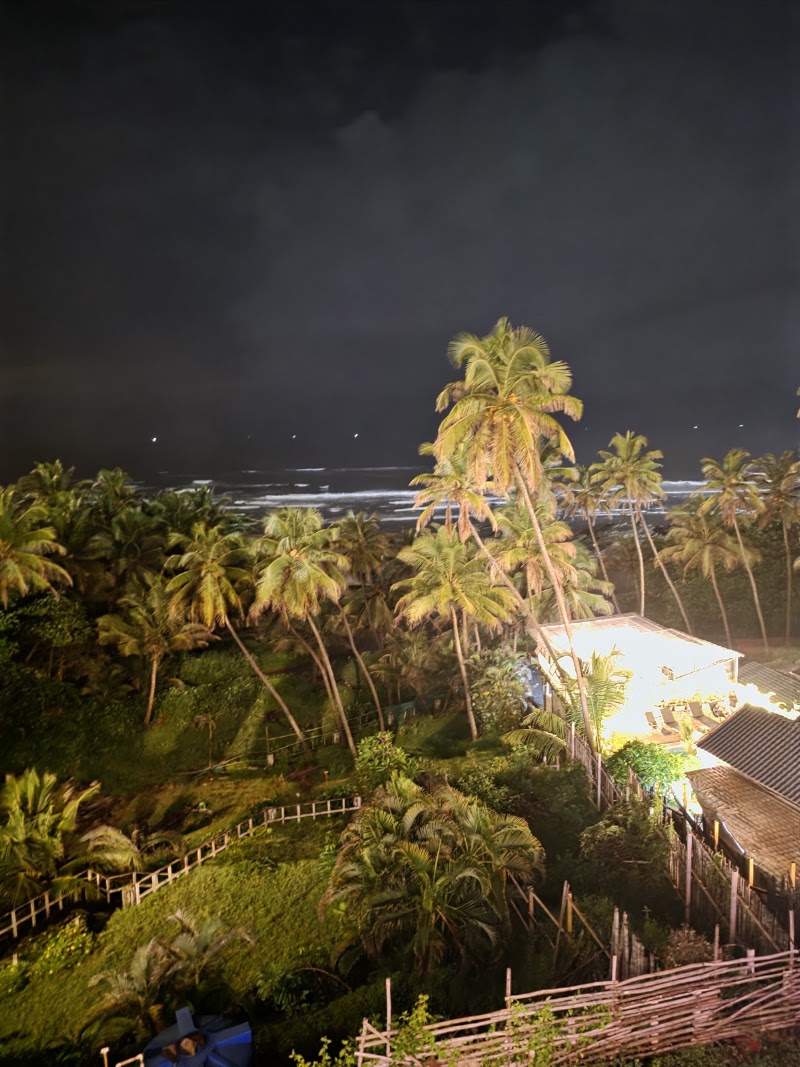 Cafe CO2 Goa - Cafe CO2 Goa Plot no sy. No. 213/23-A, Ozran Cliff, Vagator, Goa, Anjuna, Goa 403509, India