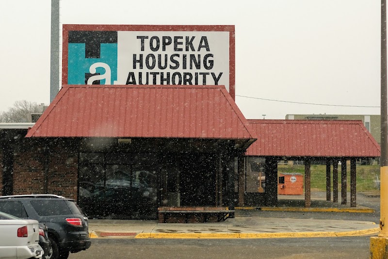 Topeka Housing Authority - Topeka Housing Authority, 2010 SE California Ave, Topeka, KS 66607, USA