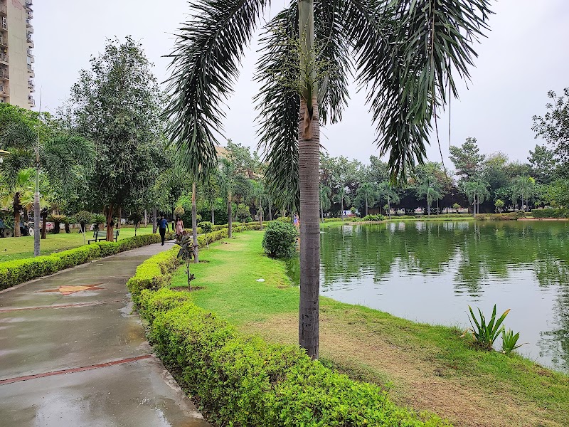 Lake View Park - Lake View Park Gaur City 1, Sector 4, Greater Noida, Ghaziabad, Uttar Pradesh 201016, India