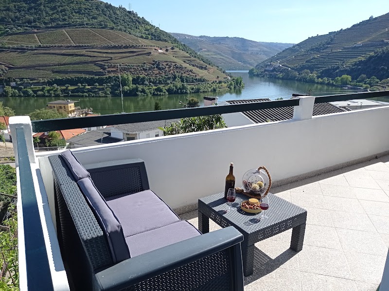 Alojamento dos Santos - Alojamento dos Santos Urbanização Quinta Amarela 25, 5085-038 Pinhão, Portugal