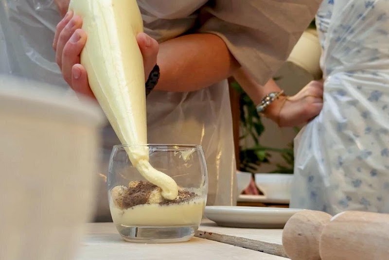 Tiramisu and Pasta Class - Tiramisu and Pasta Class, Via Sforza Pallavicini, 12/16, 00193 Roma RM, Italy