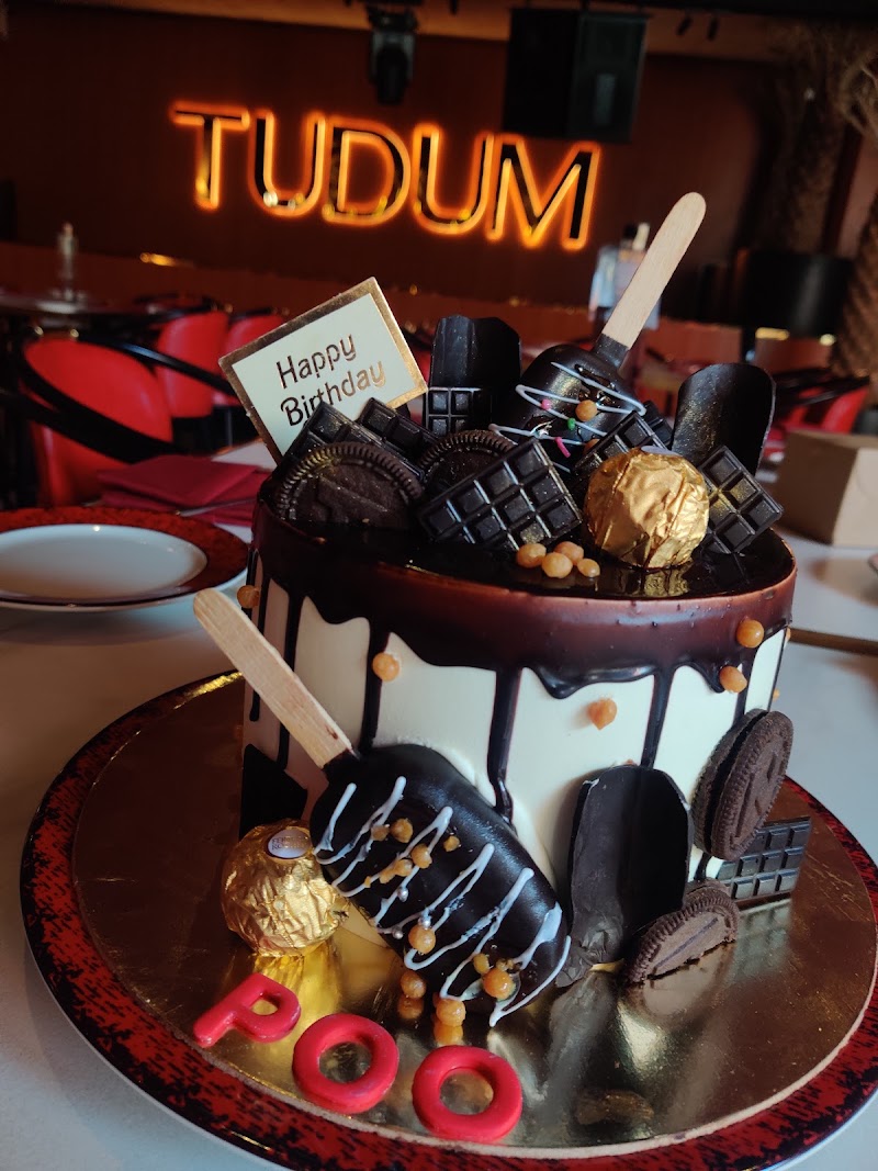 7th Heaven Cakes and Desserts - Basaweshwar Nagar - 7th Heaven Cakes and Desserts - Basaweshwar Nagar 19/A, 1st Main Rd, 3rd Block, West Of Chord Road, 3rd Stage, Basaveshwar Nagar, Bengaluru, Karnataka 560079, India