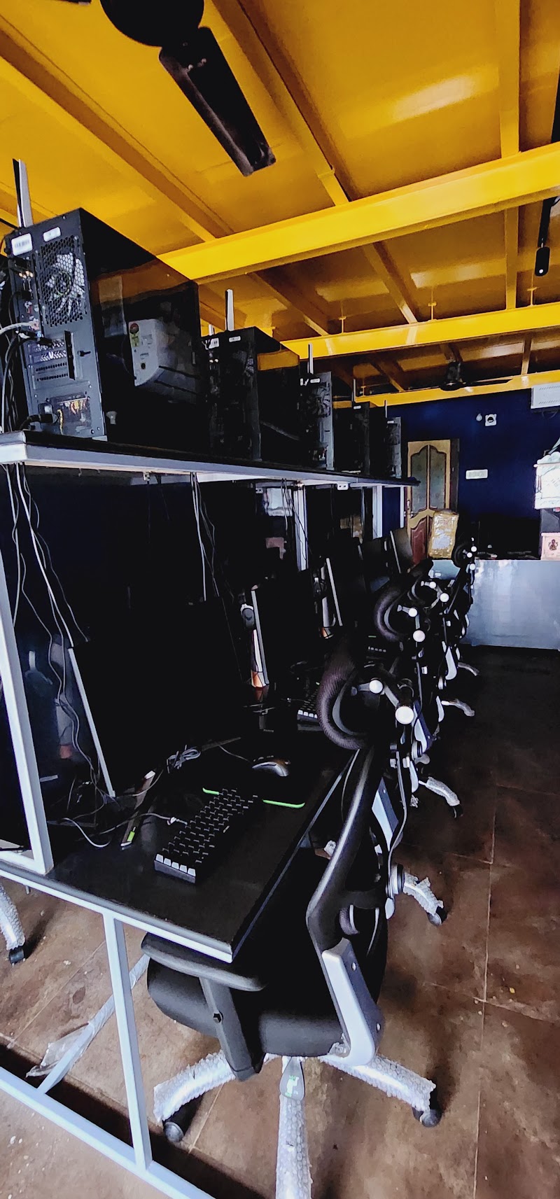 Gameverse E-sports Cafe
