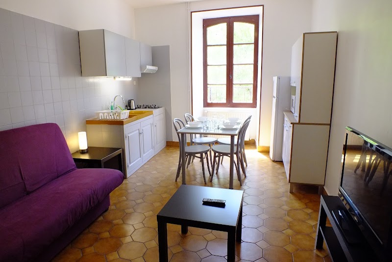 Appartements coeur de village - Appartements coeur de village 2 Rue de l'Église, 12230 Saint-Jean-du-Bruel, France