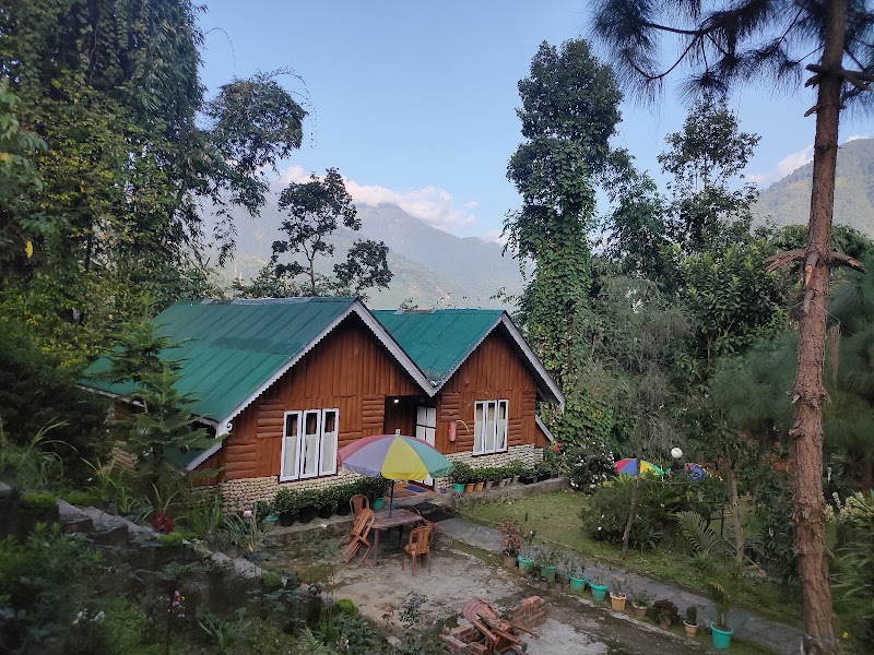 Cherry Village Homestay Resort, Darap - Cherry Village Homestay Resort, Darap Pelling-Rimbi Rd, Darap, Sikkim 737113, India