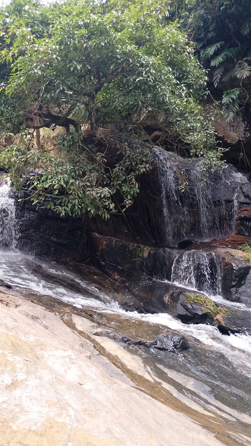 waterfall pool - waterfall pool, V26V+XCM Small rawana waterfall, Ella, Sri Lanka