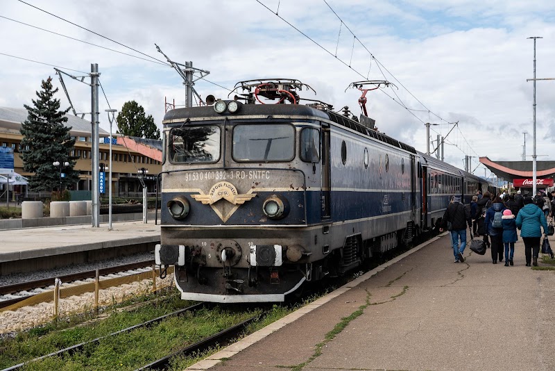 Brașov - Brașov, Bulevardul Gării 1A, 500148 Brașov, Romania