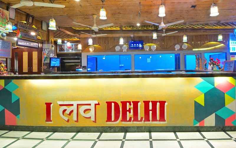 Hotel Hari Piorko - Hotel Hari Piorko 4775 Main Bazar, Tooti Chowk, near 6, Bazar Sangatrashan, Bagichi Ramchander, Aram Bagh, Paharganj, New Delhi, Delhi 110055, India