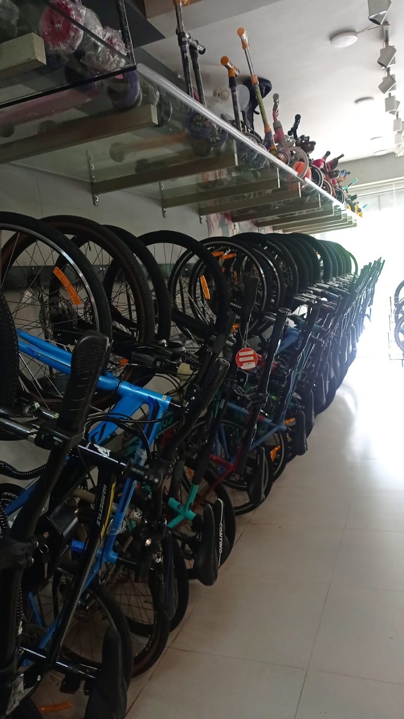 Cycle Republic's Track & Trail - HSR Bangalore - Multibrand Cycles, Spares, Accessories Sales & Service - Cycle Republic's Track & Trail - HSR Bangalore - Multibrand Cycles, Spares, Accessories Sales & Service 1585, 27th Main Rd, Sector 2, HSR Layout, Bengaluru, Karnataka 560102, India