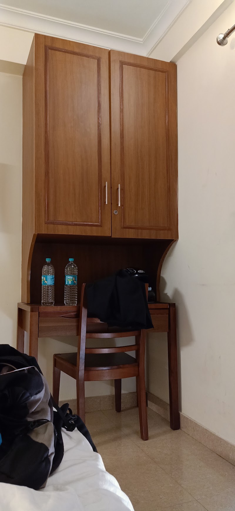 The Lounge Hotel - The Lounge Hotel 21, 2nd Cross Rd, Kalasipalya, Bengaluru, Karnataka 560002, India