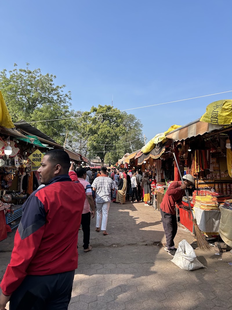 UJJAIN MARKET - UJJAIN MARKET, 5QJG+XVH, Mahakal Marg, Daulat Ganj, Suraj Nagar, Ujjain, Madhya Pradesh 456006, India