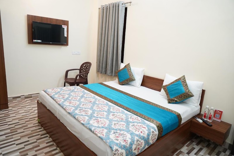 Kashi Paradise Stay - Homestay near temple in Varanasi - Kashi Paradise Stay - Homestay near temple in Varanasi, House No. 89, Lane Number 2, near Sankatmochan Temple, Saket Nagar Colony, Lanka, Varanasi, Uttar Pradesh 221005, India