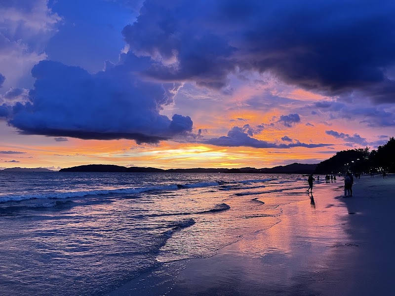 Ao Nang beach - Ao Nang beach 2RJC+GM7, Ao Nang, Mueang Krabi District, Krabi 81180, Thailand