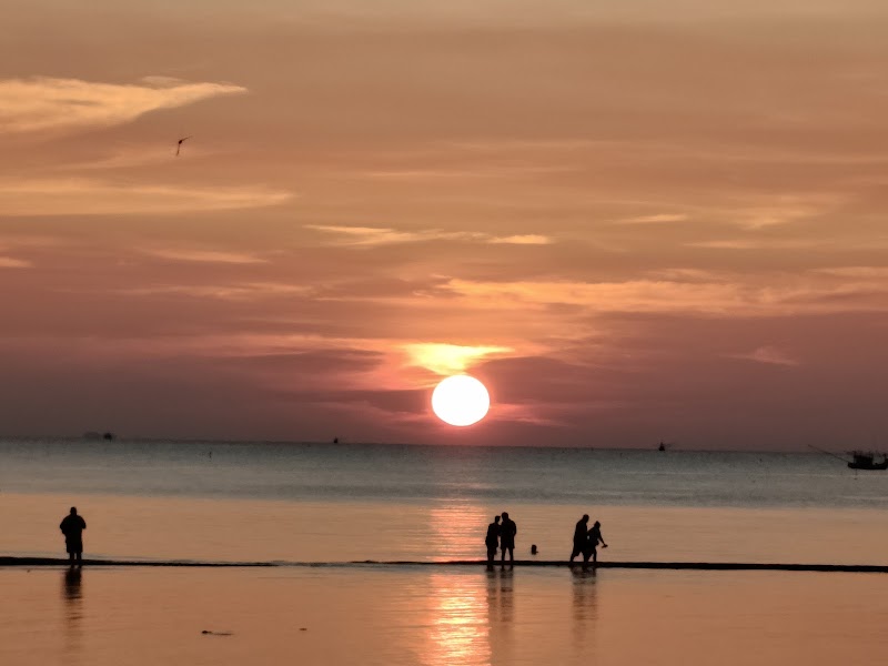 Mae Haad Beach - Mae Haad Beach Ko Pha-ngan District, Surat Thani 84280, Thailand