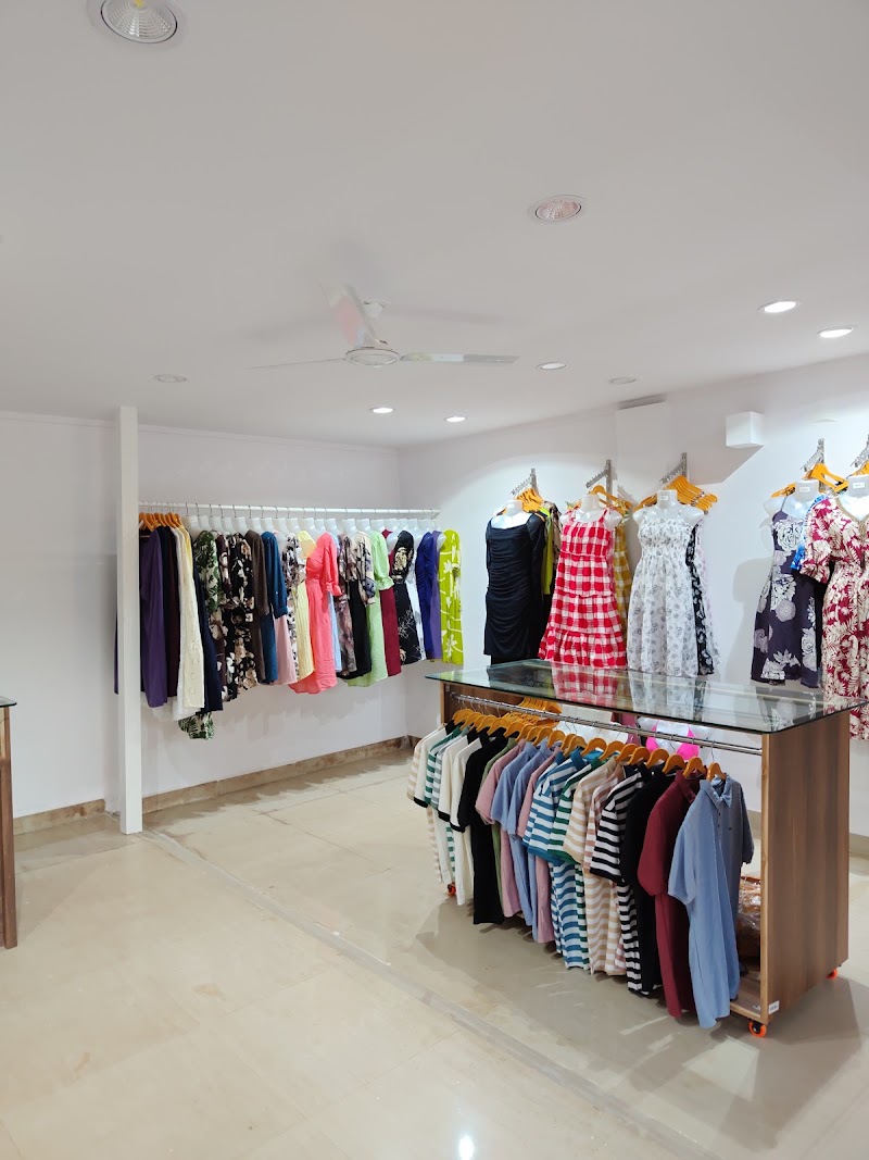 FALCON - The Style Destination (Baga) - FALCON - The Style Destination (Baga), Falcon The Style Destination, opp. Maurya super Mart, nr. Saldanha kyle gardens, Khobra Waddo, Calangute, Goa 403516, India