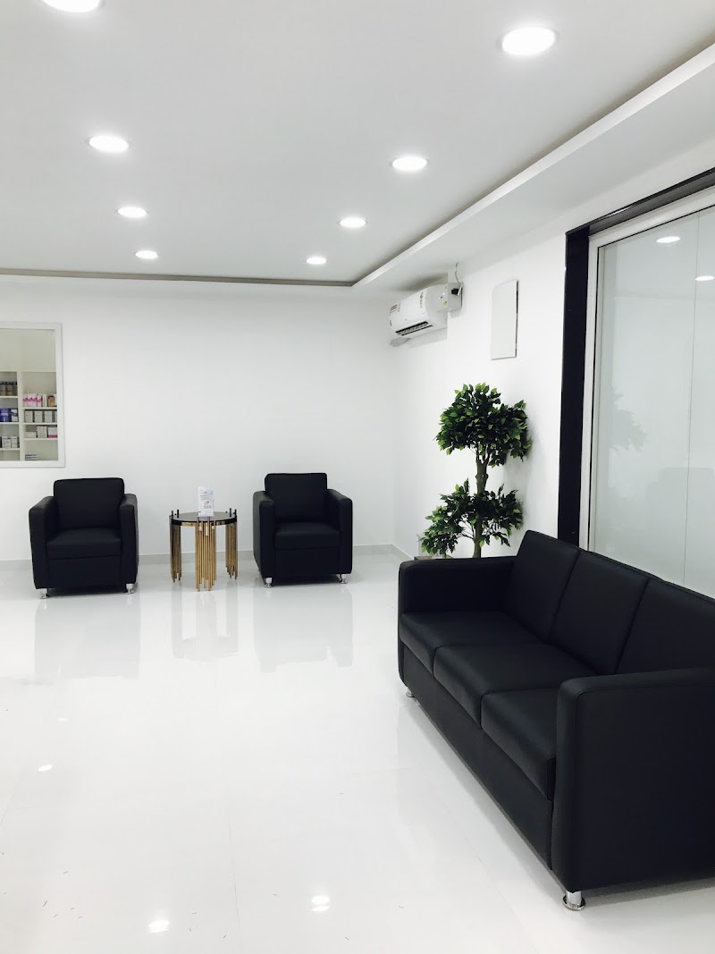 Skinray Skin & Hair Clinic - Skinray Skin & Hair Clinic 2nd Floor, Above Axis Bank, next to Fisherman's Warf Restaurant,, Haralur Road, Sarjapur Cross Road, RT Nagar, PWD Quarters, 1st Sector, HSR Layout, Bengaluru, Karnataka 560102, India