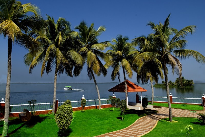 Kalathil Lake Resort - Kalathil Lake Resort Near Indo American Hospital, Chemmanakary, Akkarappadam (Post), Vaikom, Kottayam, Kerala South India, Pin, Maravanthuruthu, Kerala 686143, India