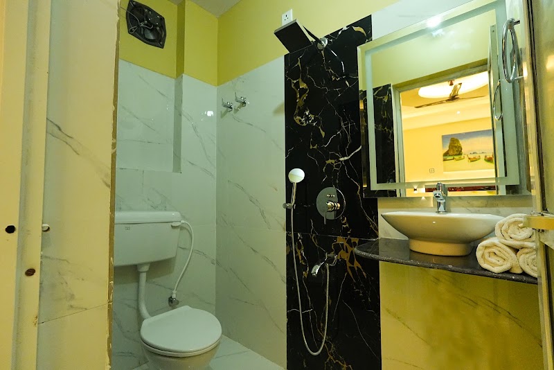 HOTEL RJ - HOTEL RJ Patliputra Station Rd, Gandhi Nagar, Jagat Vihar Colony, Rukanpura, Patna, Bihar 800025, India
