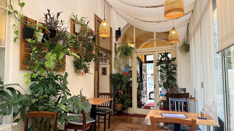 Natureza Vegetarian House - Natureza Vegetarian House Hellichova 14, Malá Strana, 118 00 Praha-Praha 1, Czechia