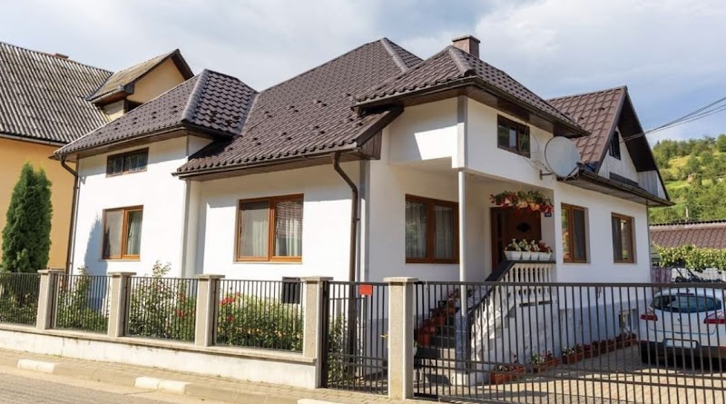 Brașov - Brașov, Bloc 717, Str. Brașov 24, 061449 București, Romania