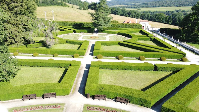 The Castle Garden - The Castle Garden Zámek 59, Latrán 381 01, 1 Český Krumlov 1, Czechia