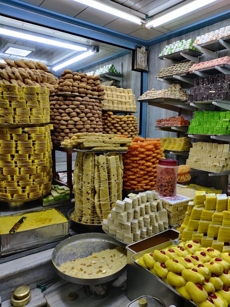 Guru Sweet Mart - Guru Sweet Mart, Shop No: 1, Devaraja Market Building, Near K.R. Circle, Sayyaji Rao Rd, Devaraja Mohalla, Shivarampet, Mysuru, Karnataka 570001, India