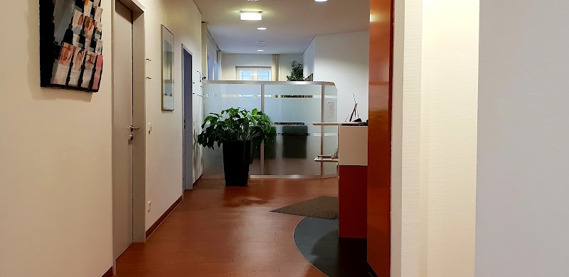 Kinderwunschzentrum Augsburg Dres. Hiller, Ochsenkühn, Mischitz, Hepp - Kinderwunschzentrum Augsburg Dres. Hiller, Ochsenkühn, Mischitz, Hepp, Prinzregentenstraße 25, 86150 Augsburg, Germany