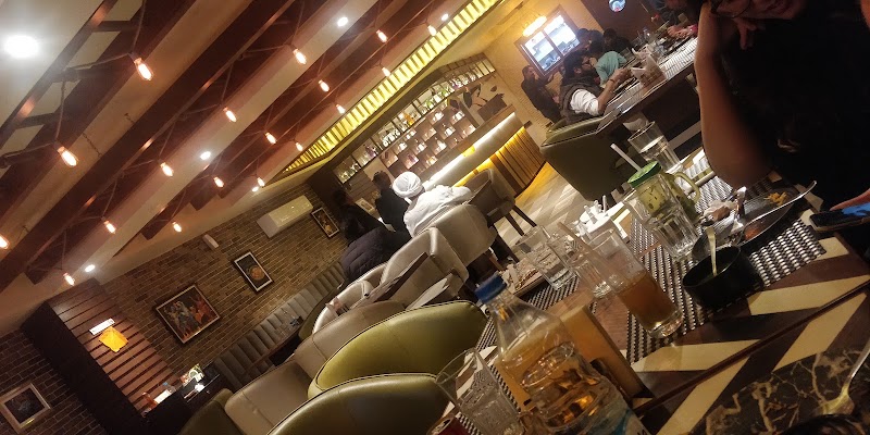 𝗕𝗮𝗯𝗮'𝘀 𝗥𝗲𝘀𝘁𝗮𝘂𝗿𝗮𝗻𝘁-Best Restaurant - 𝗕𝗮𝗯𝗮'𝘀 𝗥𝗲𝘀𝘁𝗮𝘂𝗿𝗮𝗻𝘁-Best Restaurant First floor, Sco- 4, Vishal Megamart Building, Market, Chandigarh Rd, Sector 32A, Ludhiana, Punjab 141003, India