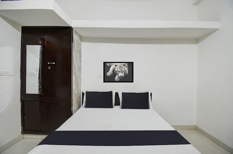 OYO The White Haveli - OYO The White Haveli 780Swami nagar, Tekri Madri Link Rd, Santosh Nagar, Gayariawas, Central Area, Udaipur, Rajasthan 313002, India