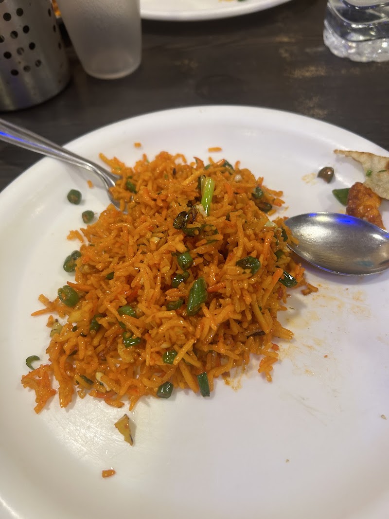 Hotel Veg Treat - Hotel Veg Treat Satish Salavi Road, opp. Pramod Mahajan Ground, गांधी कॉलनी, टिळक अली, रत्‍नागिरी, महाराष्ट्र 415612, India