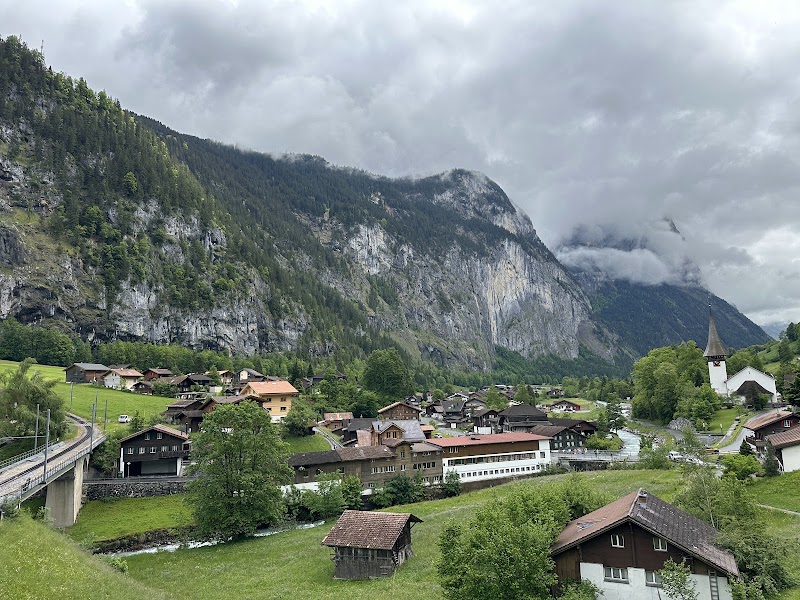 Staubbach Falls Viewpoint - Staubbach Falls Viewpoint Beim Staubbach, 3822 Lauterbrunnen, Switzerland