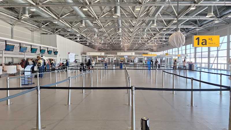 Schiphol Hoofdgebouw - SHG - Schiphol Hoofdgebouw - SHG Evert van de Beekstraat 202, 1118 CP Schiphol, Netherlands