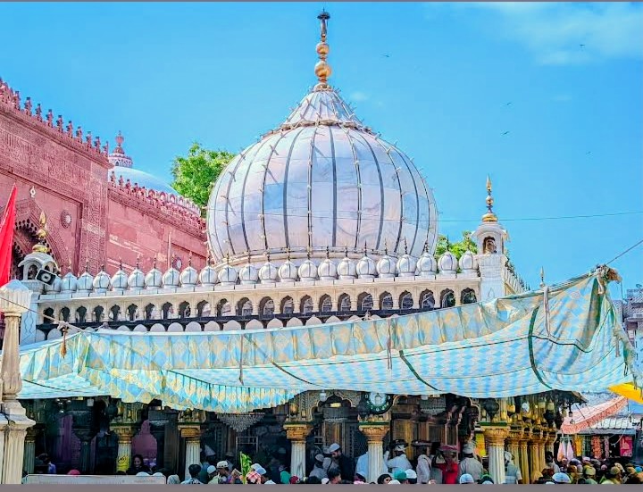 Dargah Nizamuddin Aulia - Dargah Nizamuddin Aulia B-27, Nizamuddin, Nizammudin West Slum, Nizamuddin West, New Delhi, Delhi 110013, India