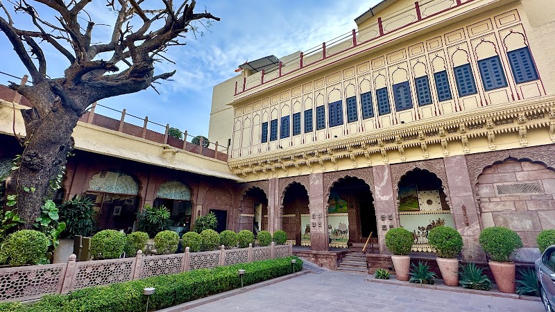 Café Sheesh Mahal - Café Sheesh Mahal 1, Pal Haveli Inn, opposite Clock Tower, near Gulab Sagar, Pal Haveli, Ghantaghar, Gulab Sagar, Jodhpur, Rajasthan 342001, India