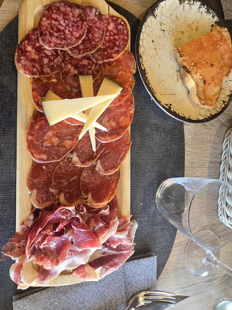 Restaurant Can Ribot - Restaurant Can Ribot Carrer del Montnegre, 49, 17006 Girona, Spain