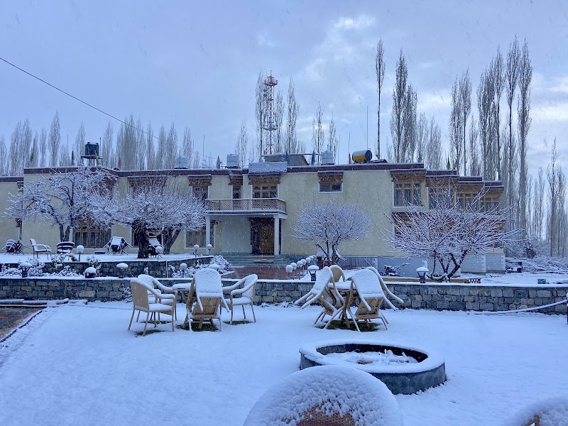 Hotel Palam Hills - Hotel Palam Hills Fort Rd, Leh, 194101