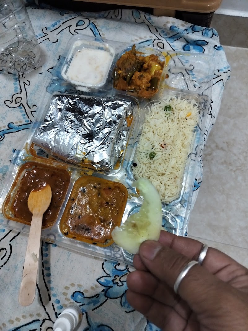Jain Sudh Bhojnalya - Jain Sudh Bhojnalya, G.Z.B, Navyug Market, Naya Ganj, Ghaziabad, Uttar Pradesh 201001, India