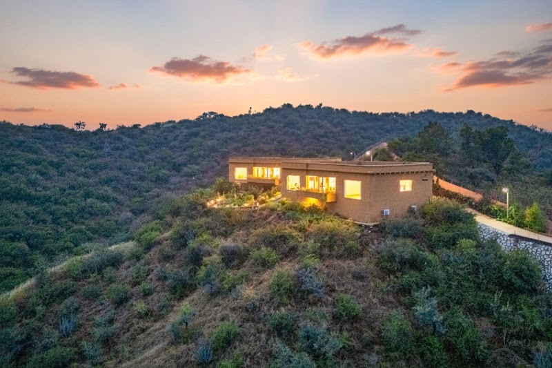 StayVista at Nilaya In The Hills