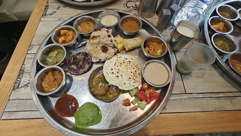 Toral Dinning Hall - Toral Dinning Hall, 101, Centre Point Building, Shopping Centre, Char Rasta, near Mahavir Nagar, Char Rasta, Mahavir Nagar, GIDC, Vapi, Gujarat 396191, India