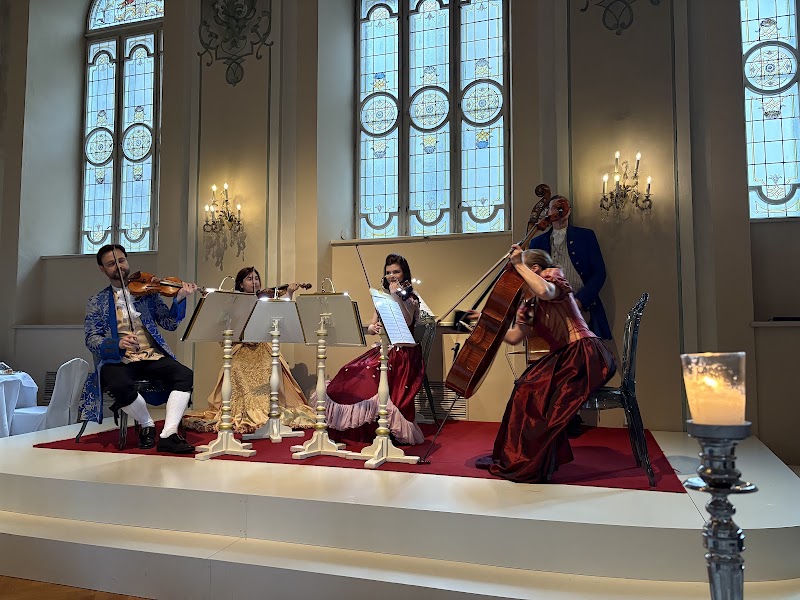 Mozart Dinner Concert - Mozart Dinner Concert, Sankt-Peter-Bezirk 1/4, 5020 kyöyxbgv5020, Austria