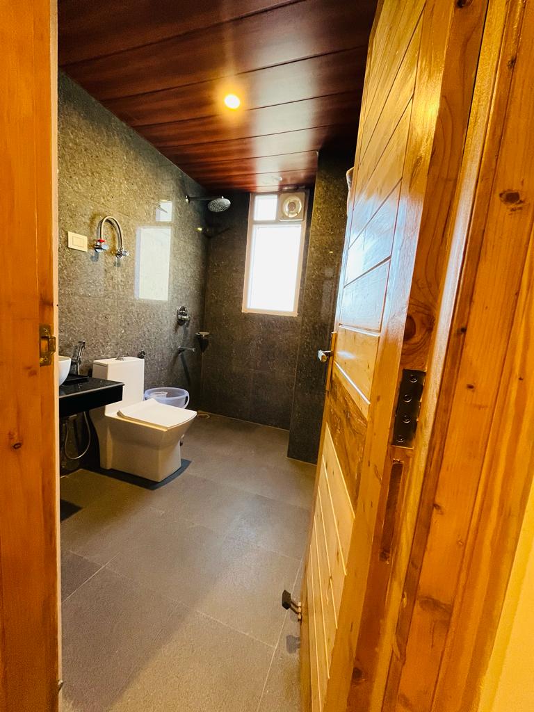 Sethan View Resort - Sethan View Resort near whitestone, Prini, Manali, Himachal Pradesh 175143, India