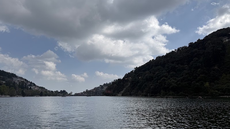 Lake Yacht Boat Stand - Lake Yacht Boat Stand, 9FR5+535, Mall Rd, Mallital, Nainital, Uttarakhand 263001, India