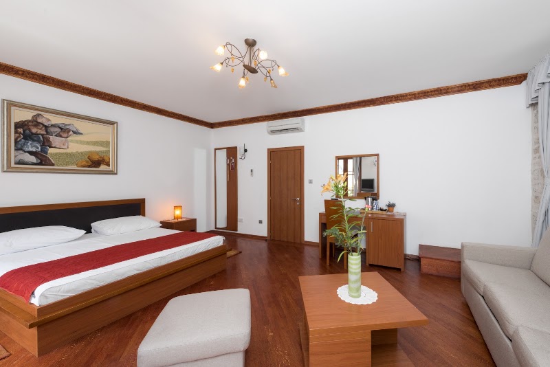 Villa Nora Hotel - Villa Nora Hotel, Petra Hektorovića 3, 21450, Hvar, Croatia
