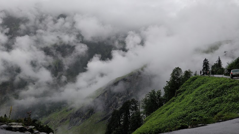 Rahala Waterfalls - Rahala Waterfalls, 86P9+G8X, Manali - Leh Hwy, Himachal Pradesh 175103, India