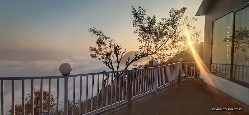 Glamping Heights Resort - Glamping Heights Resort Templeton Rd, Naukluchiatal, Bhowali Range, Uttarakhand 263136, India